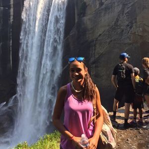 Meet your Posher, Ilana